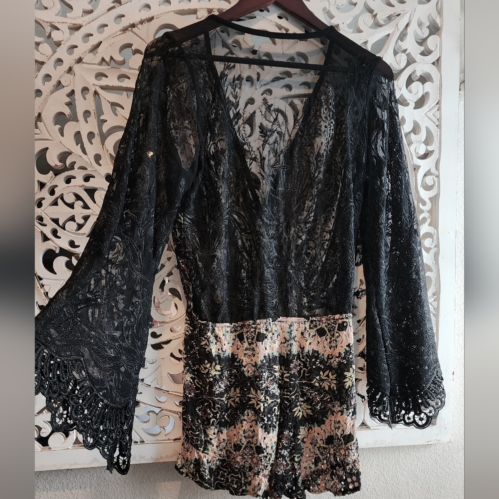 SKY YAMIR ROMPER BACK LACE V NECK WAIST STRAP LONG WING SLEEVES SIZE Medium - Picture 10 of 15